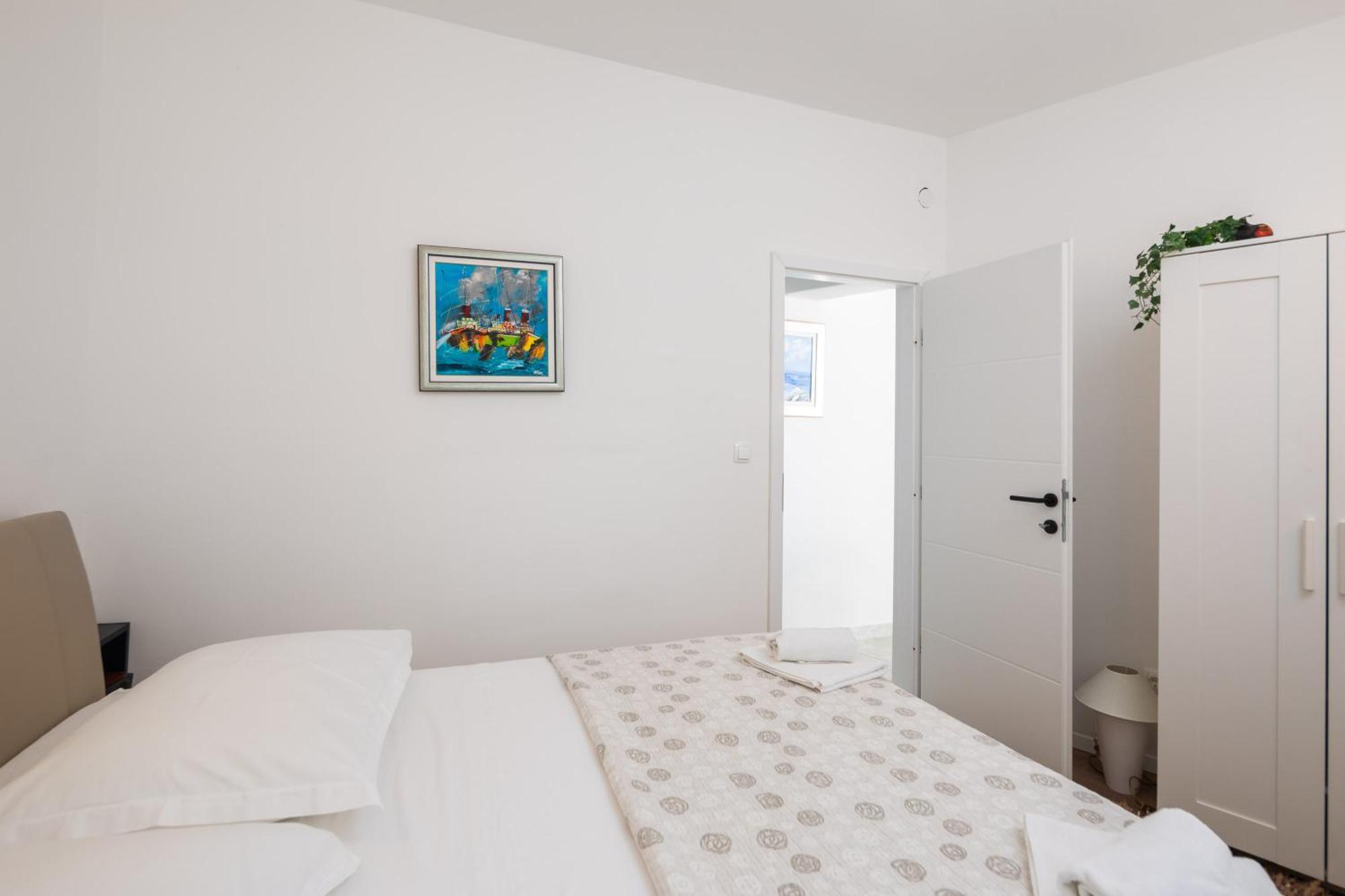 Caleta Seaview Suites II - Pool & Jacuzzi Lokva Rogoznica Exteriör bild